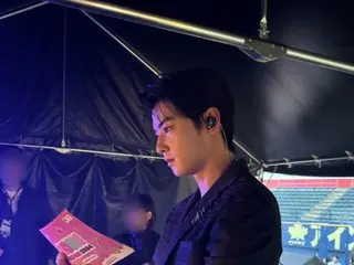 ‘아스트로’ 차우누, 무대를 향한 진지한 모습… ‘Kcon Japan’ 무대 뒤 공개