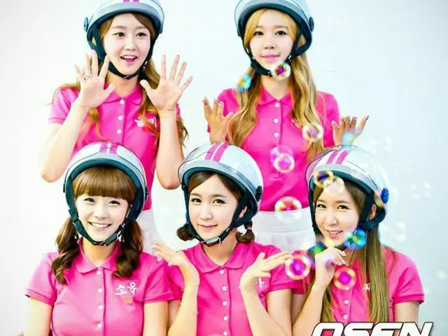 CRAYON POP, no helmet in the comeback this time. .