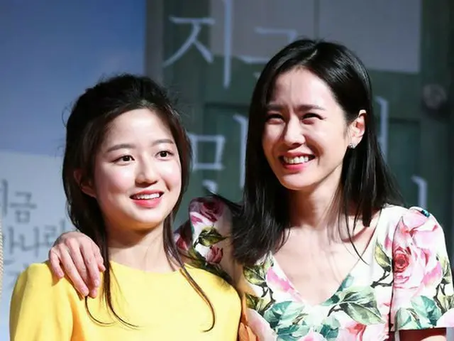 Actress Kim Hyun Soon & Son Ye Jin, attended the VIP preview of the movie ”Iwill go see you now”. Se