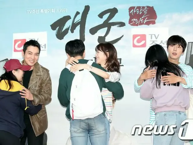 Actor Joo SangWook, Yoon Si Yoon, actress Jin Se Yeon, TV Series ”Taiko - DrawLove” Free Hug Event P