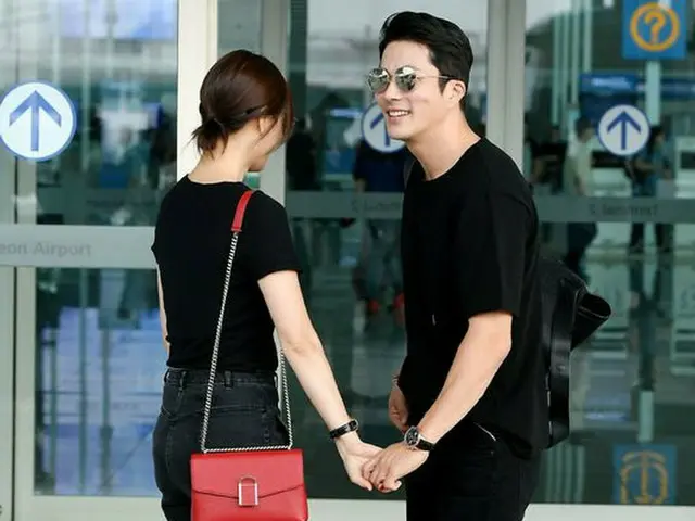 Actor Kwon Sang Woo - Song Tae Yeon, Mr. and Mrs. departure to Bali forphotoshoot. Incheon Internati