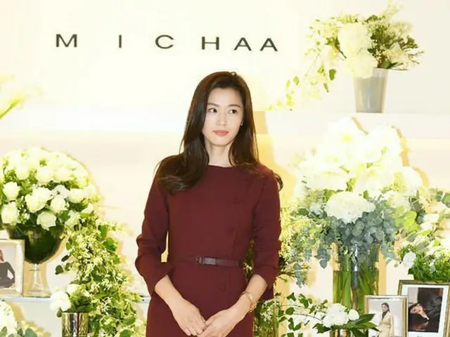 Actress Jun Ji Hyun attended the female clothing brand event. Seoul · LotteDepartment store head off