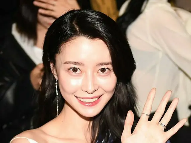 HELLOVENUS Nara, 2019 S / S HERA SEOUL FASHION WEEK Participated in ”YCH”COLLECTION. On the afternoo