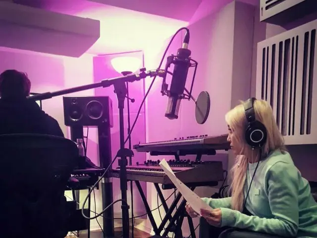 【G Official】 SISTAR_ former member Hyolyn, recording.