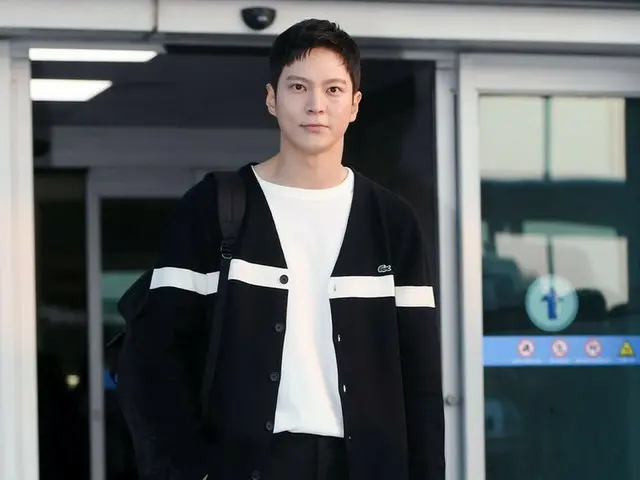 Actors JooWon, departure middle. For photographing of the first activity afterdischarge, I went to T