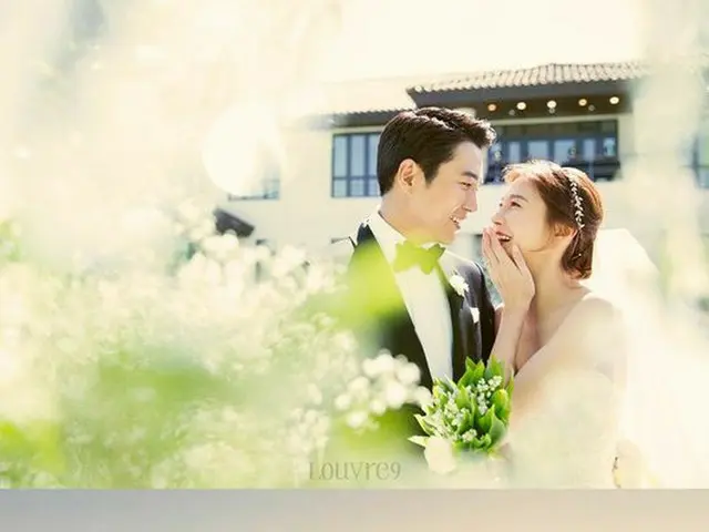 Actor Joo SangWook - Cha Ye Ryun, couple, wedding photo released.