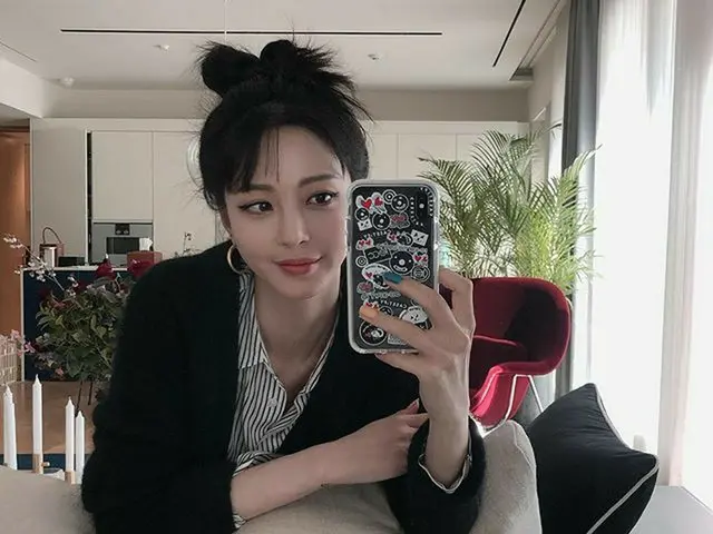 [g 공식] 배우 한예슬, ᴳᴼᴼᴰ ᴹᴼᴿᴺᴵᴺᴳ 🌹  