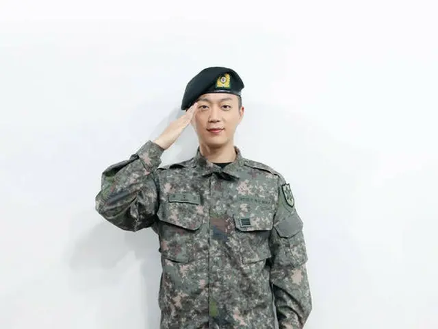 Highlight 윤두준, 오늘 (10 일) 제대. .