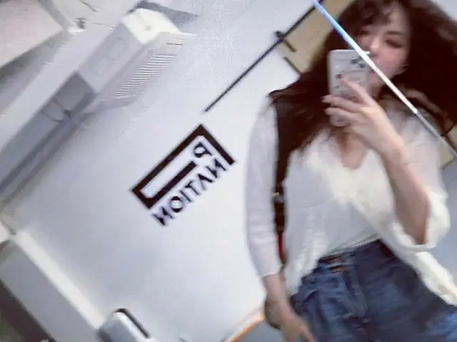 [g 공식】 4MINUTE_ 출신 현아, New post  