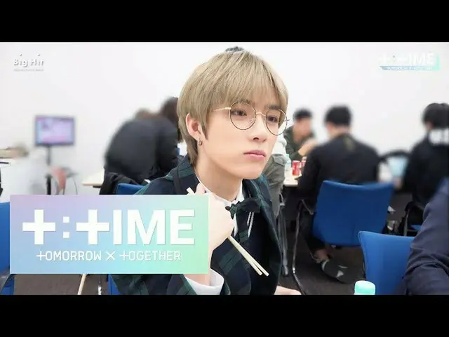 【T公式】TXT、[T:TIME] 양념 vs 프라이드 #범규 의 선택은 #양닮은수빈이형 🍗🥤<br>( 