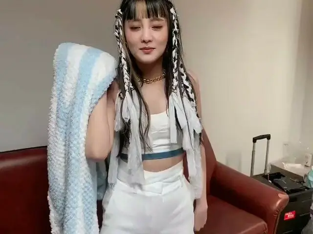 【t公式】（G）I-DLE、[#I_NG] 암기천재 김민니📄<br><br>#여자아이들 #GIDLE <br>#I_trust #Ohmygod