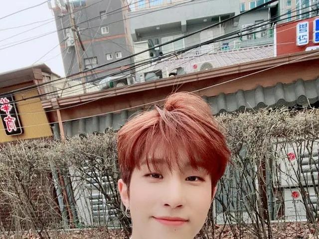 【T公式】ASTRO、ㅎㅎ 인터뷰하면서 얘기 많이 못 한 것 같지만 <br>아로하에게 많이 의지하고 있어용~^^ 감사하고 앞으로도 잘 부탁해요~^