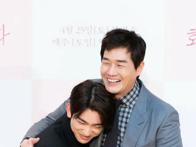 배우 유지태 드라마 '화양연화 -  인생이 꽃이되는 순간 "(When My Love Blooms) 제작 발표회에 참석 중입니다. .  ● 배우 