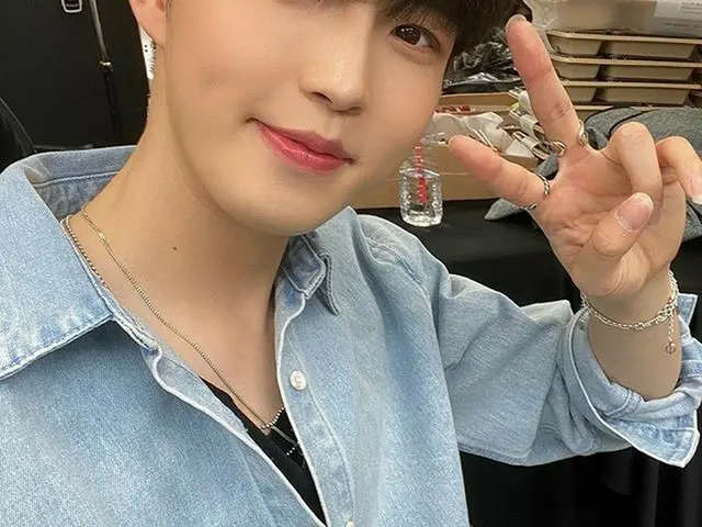 [G 공식] Wanna One_ 출신 김재환, 그립다 ..👀  