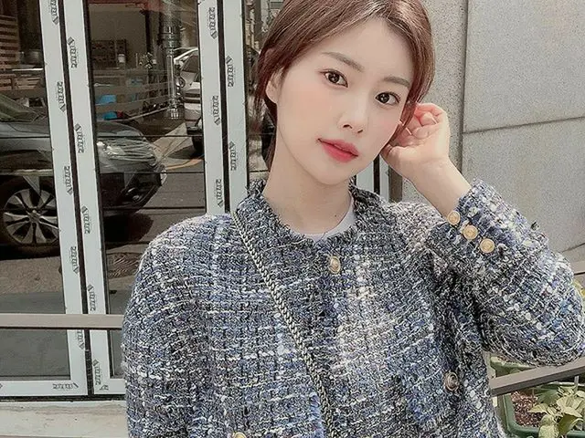 [g 공식] IZ * ONE, 찍어 뒀던 사진들 📷  벚꽃 보러는 못 갔지만 길가다 벚꽃 나무 발견 🌸  이전 찍어 놓은 사진 📷  꽃놀이