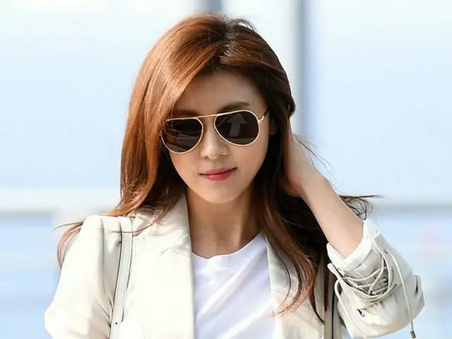 Ha Ji Woo, Airport fashion. Departure from Incheon International Airport due tooverseas schedule.