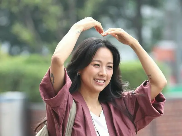 Singer Lee Hyo Ri, KBS 2 to ”Music Bank” rehearsal. On the morning of the 30th,Yeouido (Yoido) KBS.