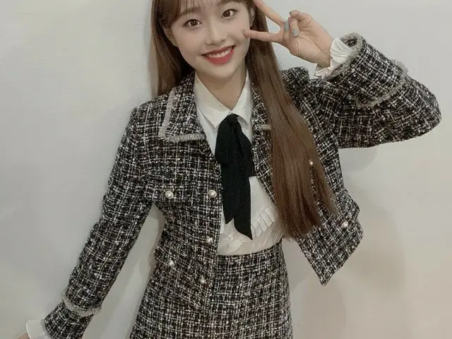 【t公式】今月の少女（ Loona）、4월 25일은 ‘세계 펭귄의 날’이에요🐧 펭귄을 위한 날인 만큼 #츄 와 함께 펭귄을 보호하고 사랑하는 마음