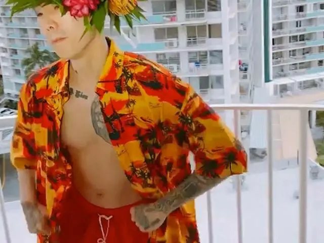 [G 공식】 2PM_ 출신 박재범, Do not forget about the English version ... up on my yt now 