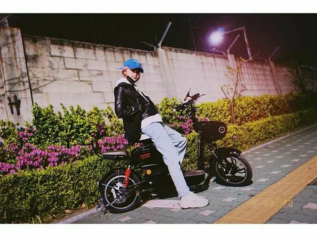 [g 공식] IZ * ONE, 🚲 + 🛵 = ❤️  #예나 #예나  #IZONE #IZ * ONE #아이즈완  