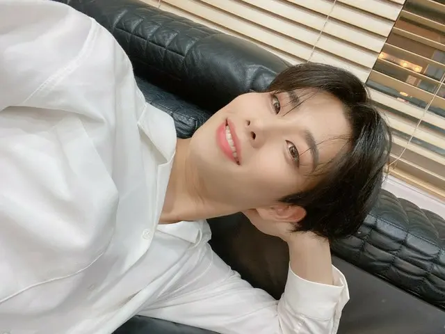 【T公式】ASTRO、하하><<br>글쓴이 엠내일<br>#ASTRO #GATEWAY #KNOCK