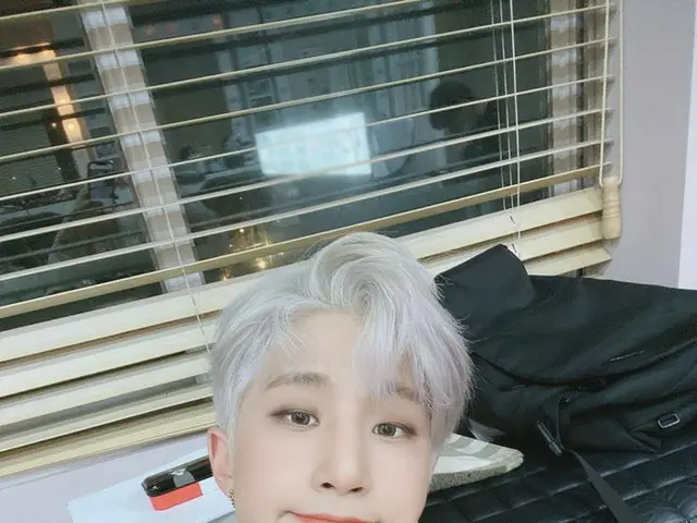 【T公式】ASTRO、아로하~^^ 고마워용 브이라이브 하트도 너무 감사합니다!! 아로하의 응원 많이 받고 있어요  고맙구 더 파이팅 합시다~^^ 