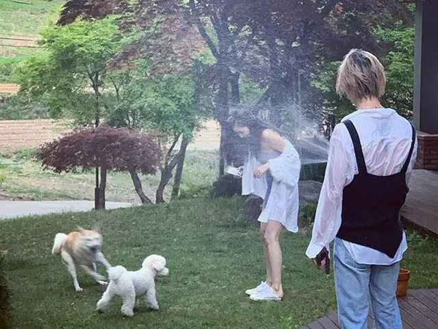 [g 공식】 4MINUTE_ 출신 현아, New post  