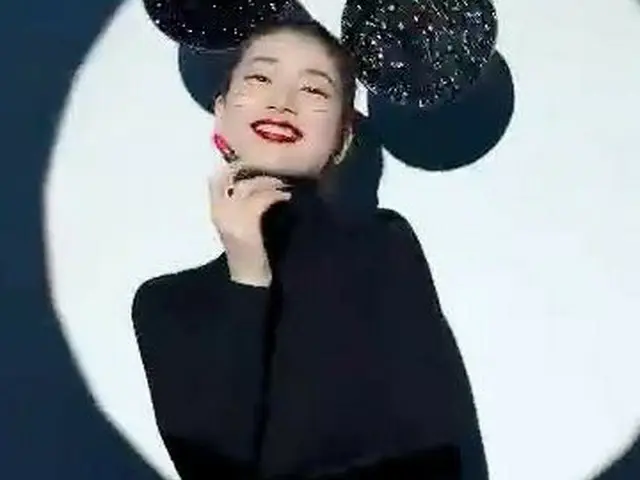 [g 공식】 MISS A_ 출신 수지, 𝘖𝘣𝘦𝘴𝘦𝘴𝘴𝘪𝘰𝘯 with lancomeofficial 😘  