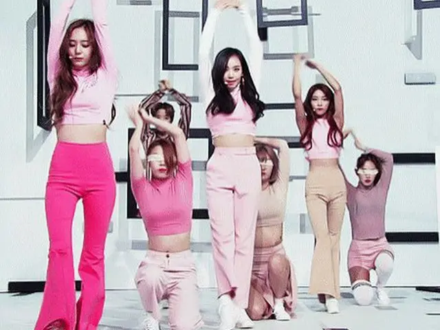 f (x), 5 년전 패션이 이제 와서 한국에서 화제. .