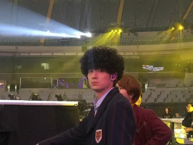 밴드 "JANNABI"장 경준 약혼자와 가족에 대한 비방으로 정신적으로 힘든 상태이기 때문에 3rd 앨범 활동에 참여하지 않기로 결정했다. .