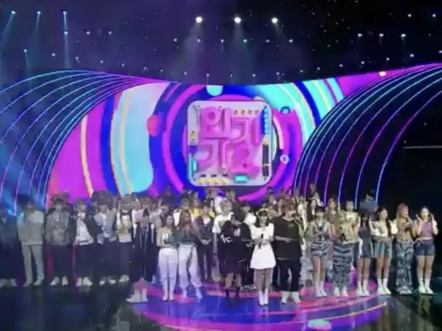 (G) I-DLE 오늘의 1 위. . '인기가요'