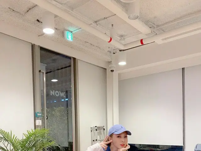 【t公式】마마무、[#문별]<br><br>오늘은 '어벤걸스' 하는 날🙌🏻<br><br>우리 무무 여러분 잠시 후 10시,<br>네이버 나우에서