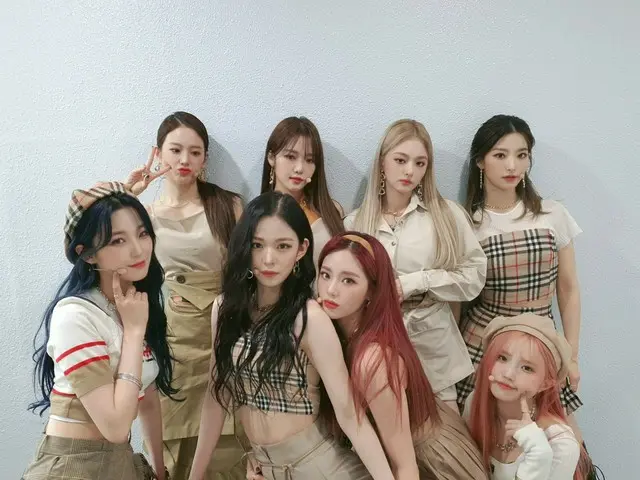 【t公式】프로미스나인、[💌#프로미스나인] 클래식하고 세련된 분위기도 찰떡같이 소화하는 #Feel_Good💝 프롬이들이 '소화'하지 못하는 건