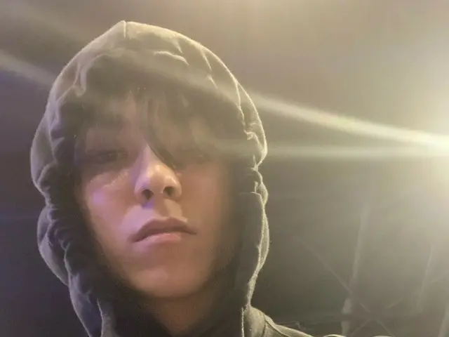 【JT公式】세븐틴、RT pledis_17: [17'S 버논] 백만 년 만에 셀카~
