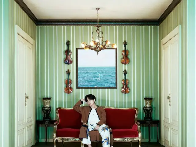 【d公式big】#BTS #방탄소년단 #BTS_BE Concept Photo - 뷔 (V)<br><br>🎧   <br><br>#Curated_b