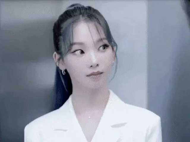 SM 엔터 새로운 걸 그룹 aespa KARINA & EXO 카이의 현대차 광고 영상 장면 ①. .