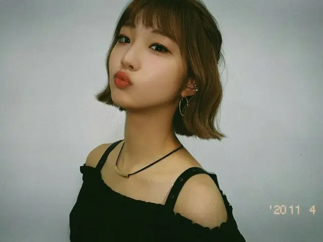 【t公式】이달의 소녀（ Loona）、오빛! 잠시 후 오후 6시(KST) 방송되는 쇼챔피언에서 시선을 사로잡는 #이달의소녀 의 'Why Not?'