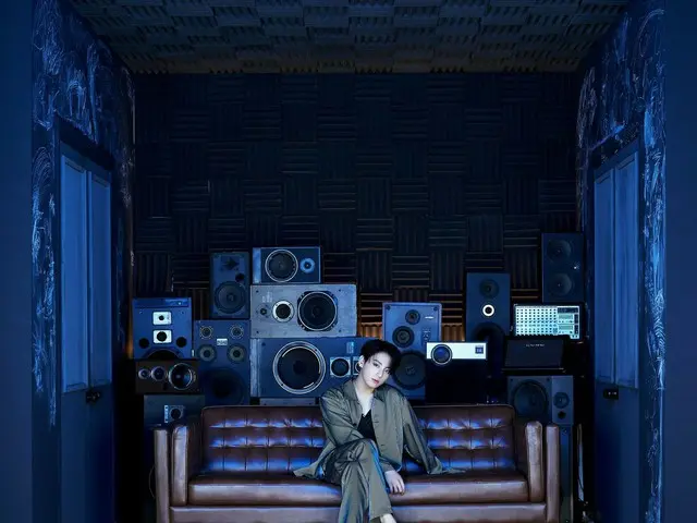 【d公式big】#BTS #방탄소년단 #BTS_BE Concept Photo - 정국 (Jung Kook)<br><br>🎧  <br><br>#C