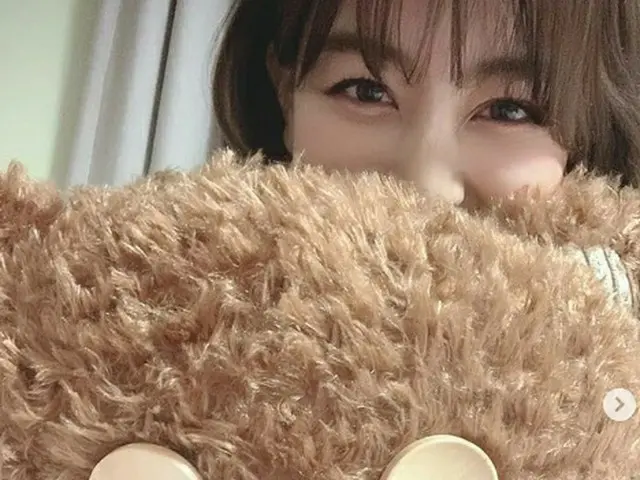 "TWICE"지효 미나에 사준 인형을 자랑 ... 둘 다 너무 귀엽다 화제. . ● "미나가 사준 ~ 부럽 지요, ONCE ~. 미나 씨, 감사