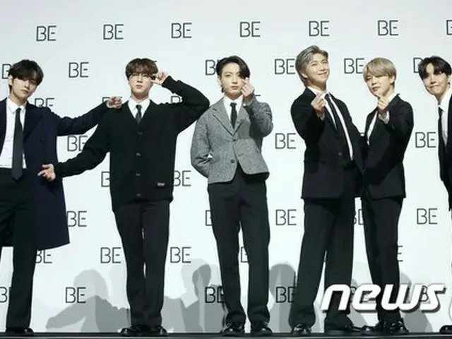 BTS (방탄 소년단) 신곡 'Life Goes On'이 빌보드 메인 싱글 차트 'Hot 100'에서 1 위를 (12 월 5 일자). 한국어 곡