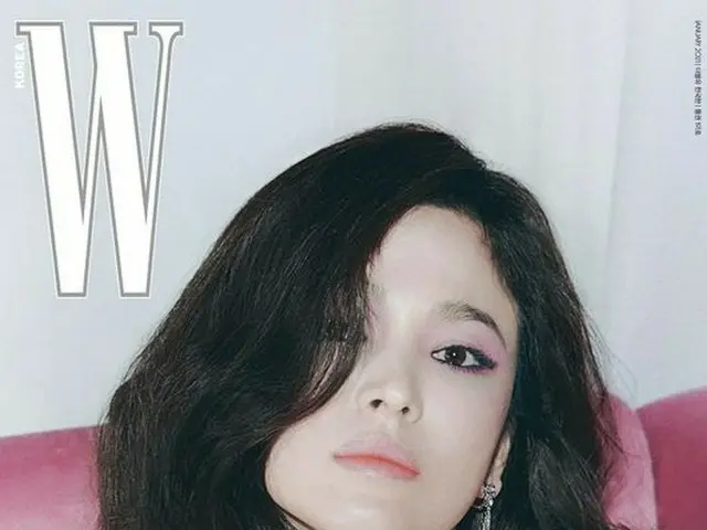 배우 송혜교 화보 공개. W KOREA. .