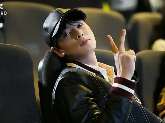 【d公式fan】[#차은우][포스트] 어쩌다 영화관에 강림한 수호★▶  #네이버_포스트 #여신강림 #아스트로 #아스트로 #CHAEUNWOO #Tr