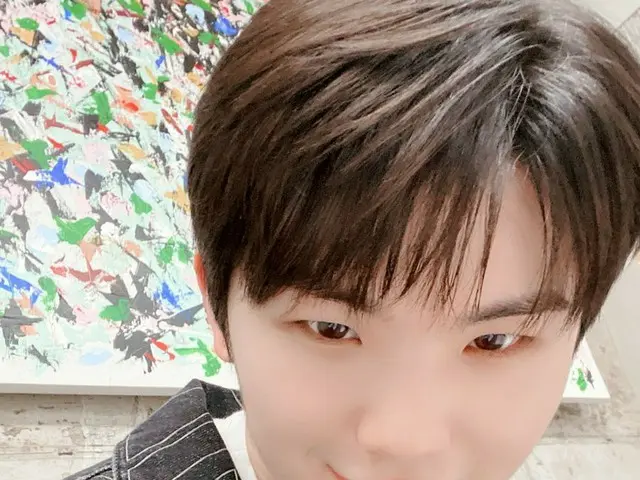 【JT公式】세븐틴、RT pledis_17: [17'S 우지] 우아해🎂