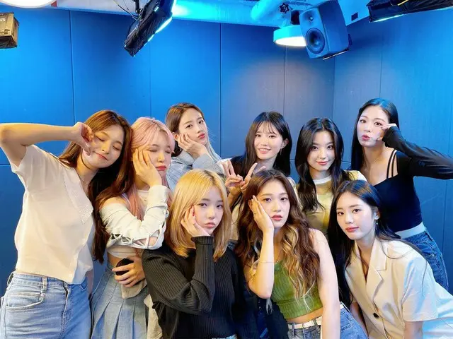 【t公式】프로미스나인、[💌#프로미스나인] 프롬이들과 함께 한 #나우 #점심어택 재미있었나요?<br> 프롬이들 보면서 시원한 하루 보내세요💕