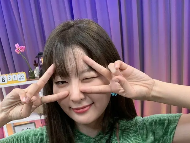 【t公式】RED VELVET、오늘의 슬기집 생성 완료!<br>✌🐻✌<br>안뇽🧡<br><br>#슬기    #SEULGI    <br>#슬기집