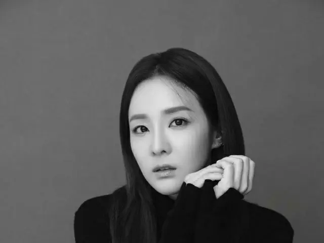 Dara (2NE1), ABYSS COMPANY and Exclusive Contract to which Sunmi belongs. .. ..