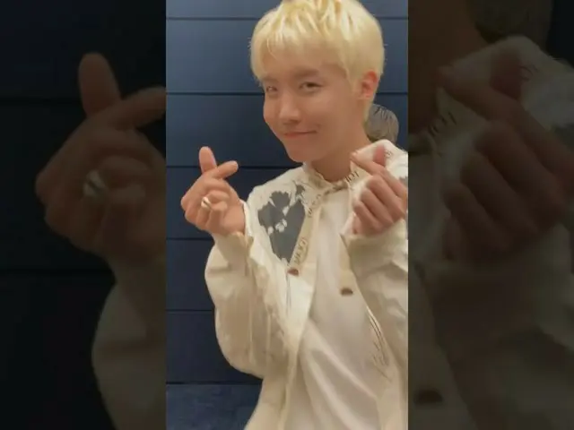 [공식] 방탄 소년단, ➡ Side step right left to my 💓  