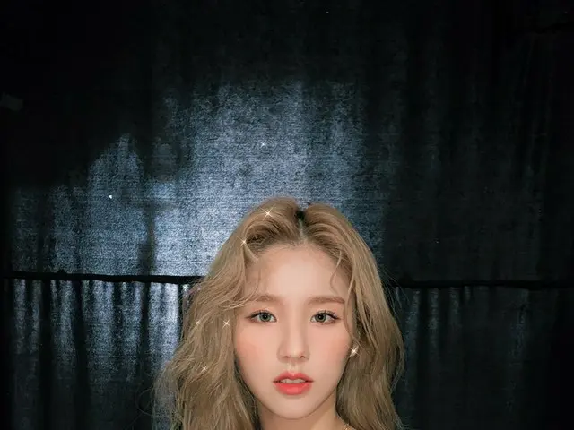 【t公式】이달의 소녀（ Loona）、[#희진 / #HeeJin] 그대들의 배경을 책임져 줄 니지니 와따<br><br>#이달의소녀 #LOONA