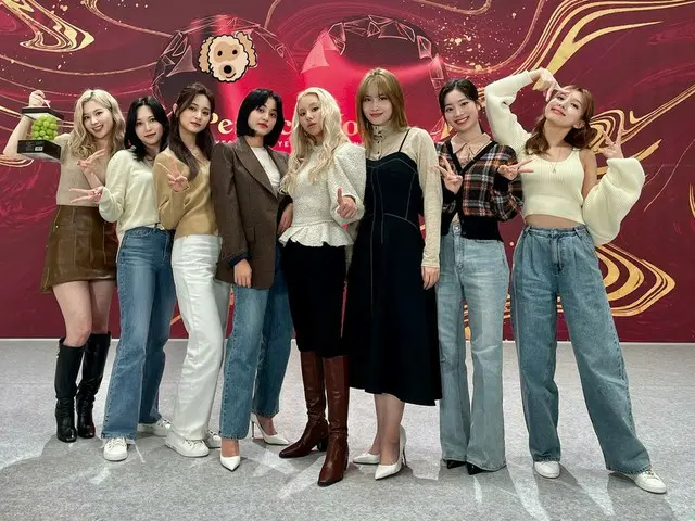 [jt 공식】 TWICE 오늘은 즐거운 시간을 감사합니다! ONCE 여러분의 '사랑'을 많이 느낀 하루였습니다 ♡♡ 내일도 기다려집니다! #TW