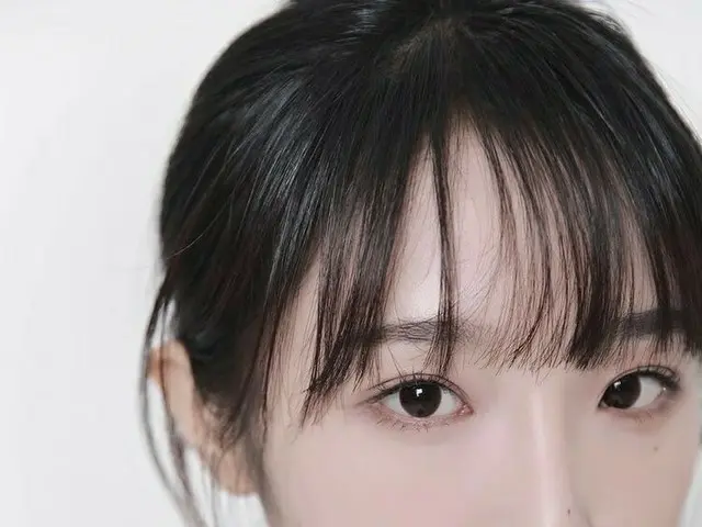 IZONE former member Choi Ye-na has released a new profile picture. .. ..
